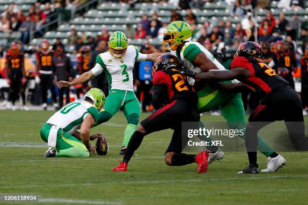 Andrew Franks of the Tampa Bay Vipers kicking a 26 yard field goal during the XFL game against the LA Wildcats at Dignity Health Sports Park on March...