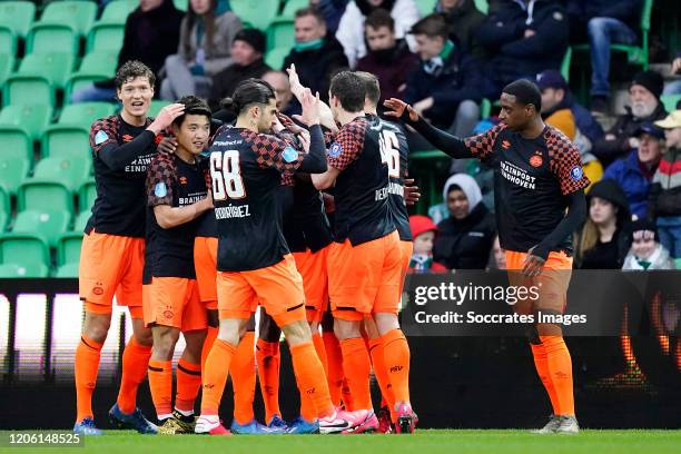 Denzel Dumfries of PSV celebrates 0-1 with Sam Lammers of PSV, Ritsu Doan of PSV, Ricardo Rodriguez of PSV, Nick Viergever of PSV, Daniel Schwaab of...