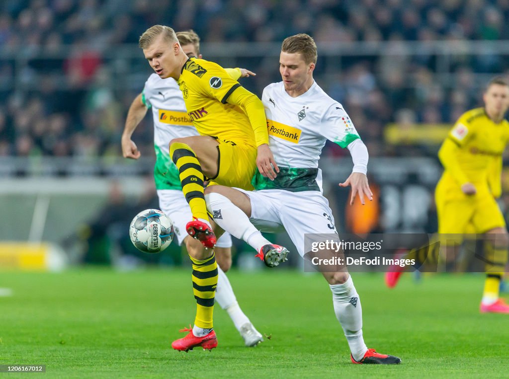 Borussia Moenchengladbach v Borussia Dortmund - Bundesliga