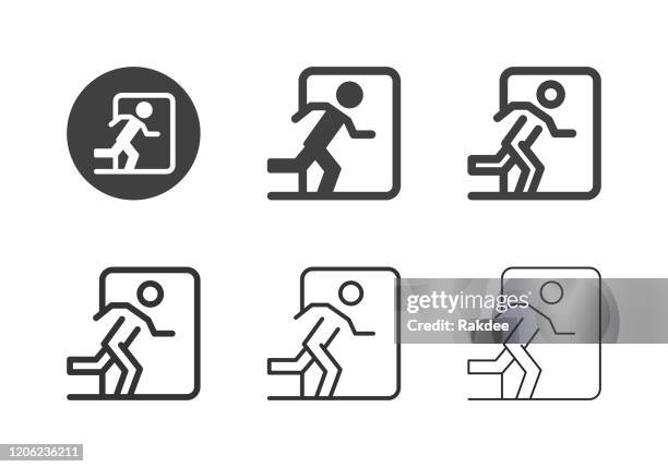1点の非常口イラスト素材 Getty Images 1点の非常口イラスト素材 Getty Images