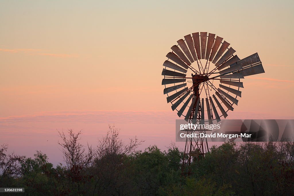 Dunmarra windmill sunrise