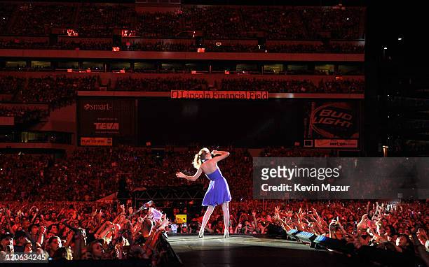 Taylor Swift played to a sold-out crowd of over 51,000 fans saturday night when she took her "Speak Now" World Tour to Lincoln Financial Field in her...