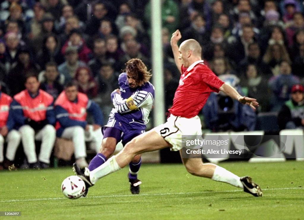 Gabriel Batistuta and Jaap Stam