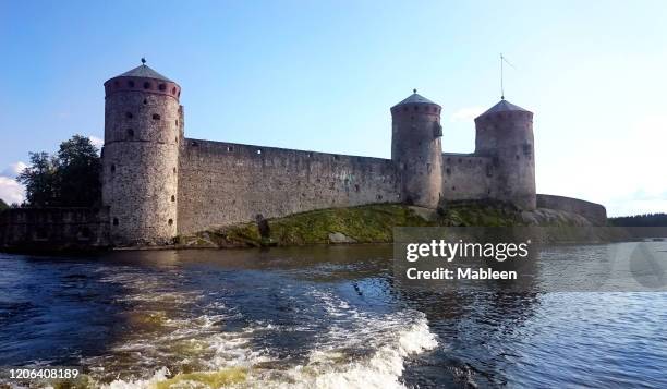 olavi castle olavinlinna - olavinlinna stock pictures, royalty-free photos & images