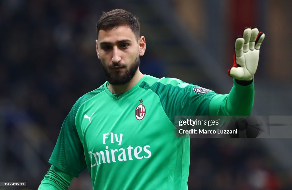 AC Milan v Juventus - Coppa Italia: Semi Final