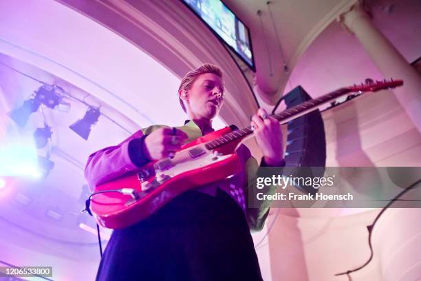 Le Raux Singer La Roux Performs In Berlin Photos and Premium High Res Pictures - Getty ...