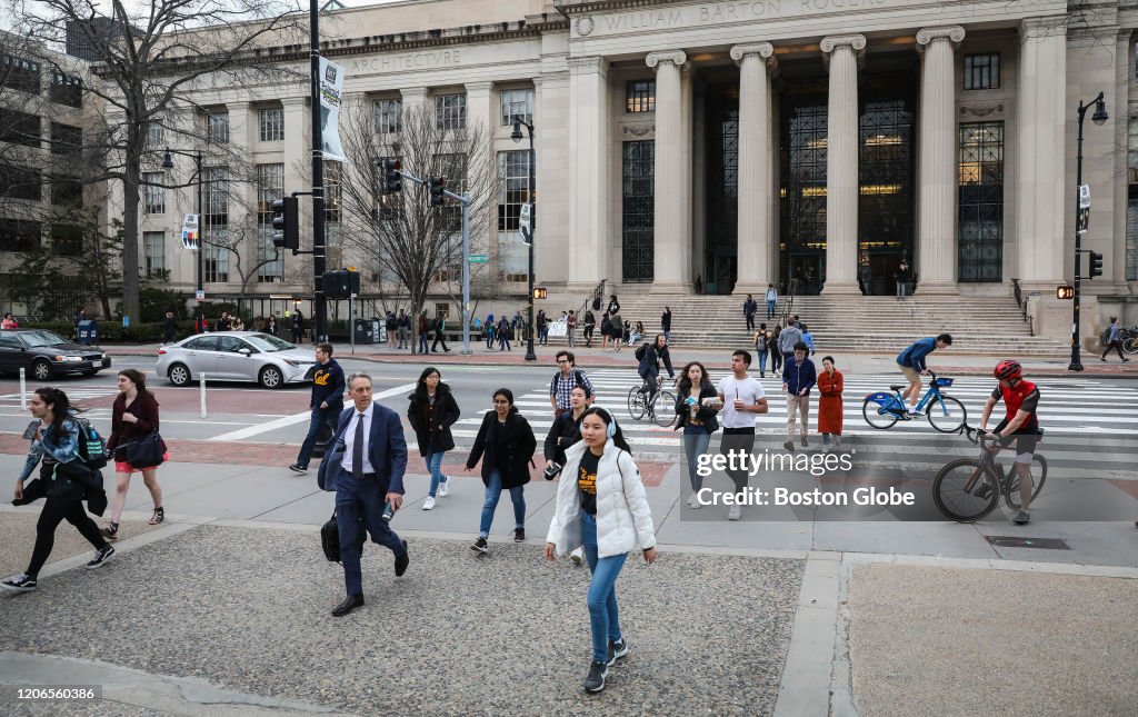 MIT Moves Some Classes Online