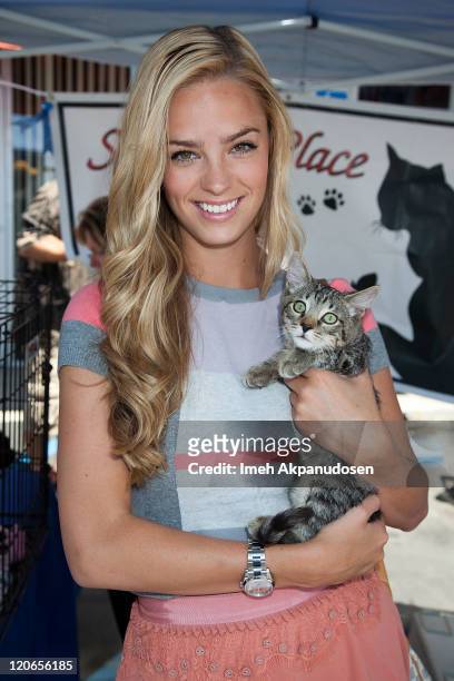 Liz Leyda attends the 1st Annual "Cuts 4 Critters" Celebrity Green Carpet & Pet Adoption on August 7, 2011 in Tarzana, California.