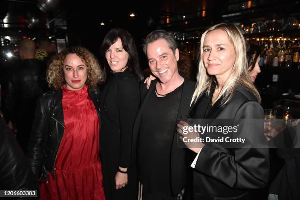 41 photos et images haute résolution de Adam Levitt - Getty Images