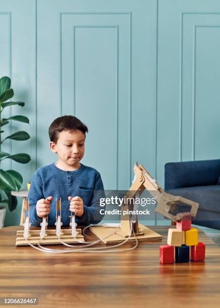 Child Inventing Kids Inventing Photos and Premium High Res Pictures - Getty Images