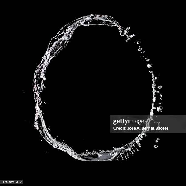 figures and abstract forms of water on a black background. - black hole 個照片及圖片檔