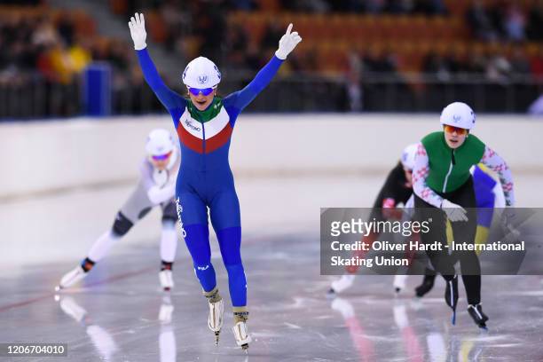 Linda Rossi of Italy celebrate after the Ladies Neo Senior Mass Start race during the ISU Junior World Cup Speed Skating Final at Minsk Arena on...