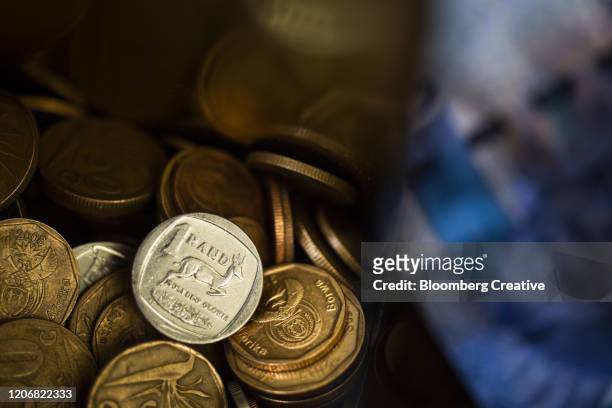 south african rand coins - south african currency fotografías e imágenes de stock