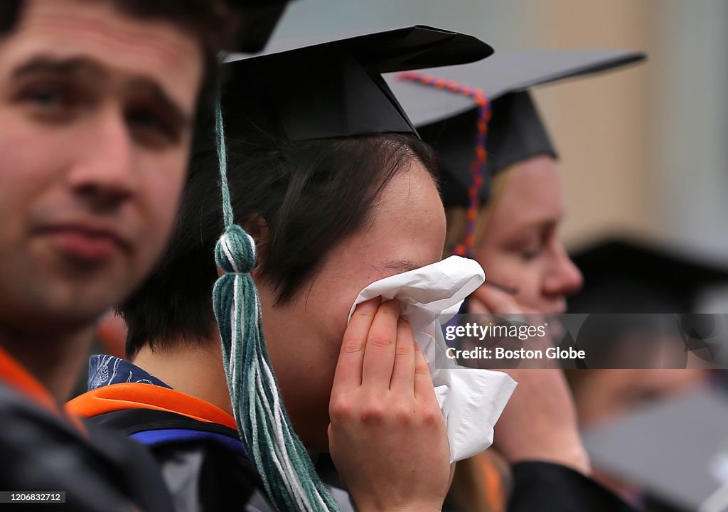 College Has Early Graduation, Sends Students Home
