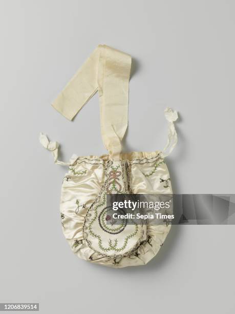 Bag of embroidered ivory satin with flowers embroidered, an upright pocket on the outside with pink double cushions on ivory ribbon, Bag of ivory...