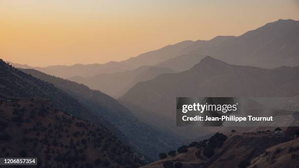 sunset in the zagros mountains of kurdistan province, along the iran-iraq border (near paveh), western iran - kurdistan stock pictures, royalty-free photos & images