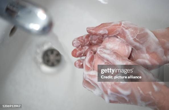 Coronavirus - Washing hands Coronavirus - Washing hands