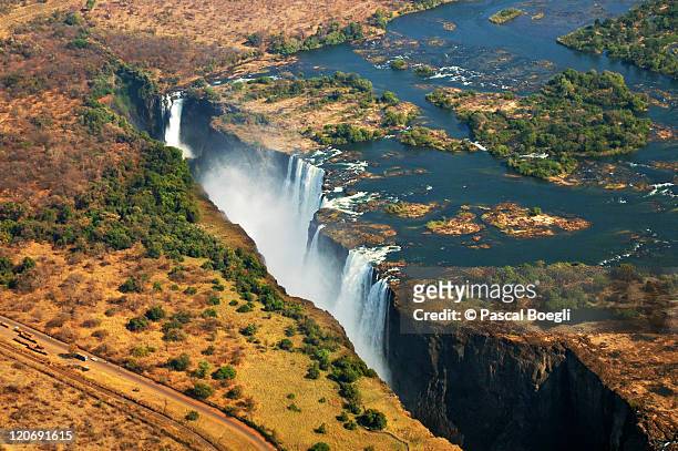 victoria falls, zambia - victoria falls foto e immagini stock