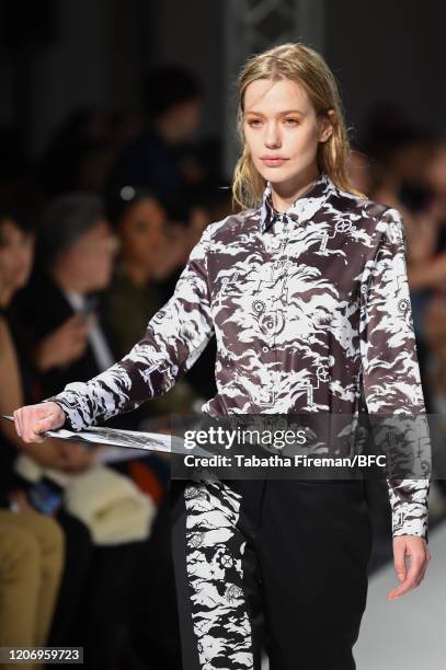 Model walks the runway at the Apujan Autumn/Winter 2020 event during London Fashion Week February 2020 at the Grand Connaught Rooms on February 17,...