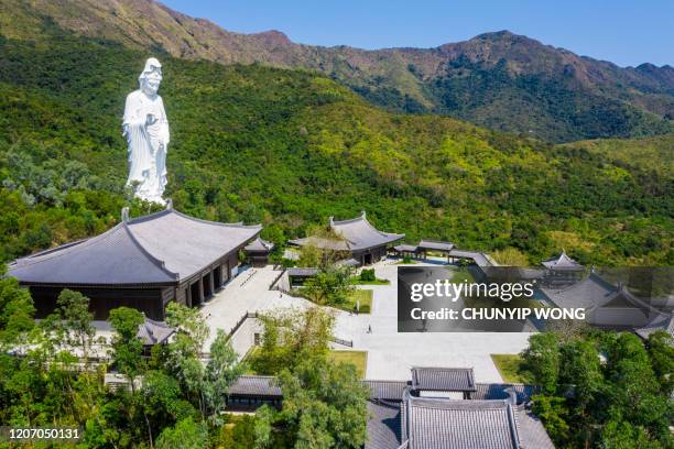 tsz shan buddhistisches kloster in tai po, hongkong - guanyin bodhisattva stock-fotos und bilder