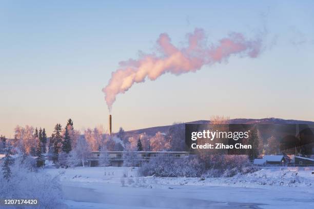 snow village - houses of alaska stock pictures, royalty-free photos & images