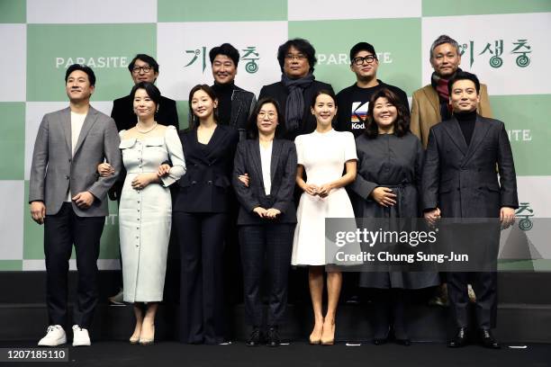 Director Bong Joon-ho, actor Song Kang-ho, Cho Yeo-jeong, Lee Sun-kyun, Park So-Dam, Chang Hye-jin, Lee Jeong-eun, Park Myung-Hoon, editor Yang...