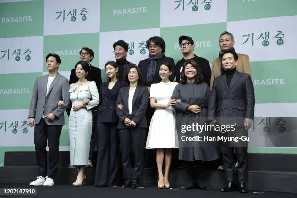 Director Bong Joon-Ho, actors Song Kang-Ho, Cho Yeo-Jeong, Lee Sun-Kyun, Park So-Dam, Jang Hye-Jin, Lee Jeong-Eun, Park Myung-Hoon, editor Yang...