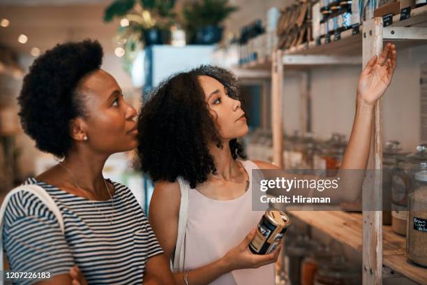 el lugar más amigable con el planeta para ir de compras - tag 2 fotografías e imágenes de stock