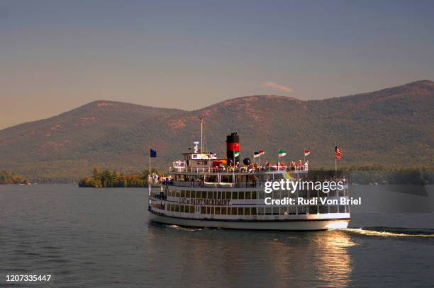 lac du saint sacrement tour boat, lake george, ny. - saint sacrement stock pictures, royalty-free photos & images