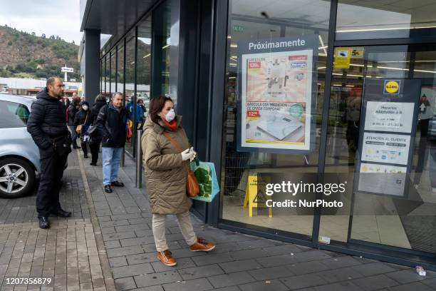 The number of people allowed to enter supermarkets is restricted due to the State of Alarm, imposed in the community due to the Coronavirus health...