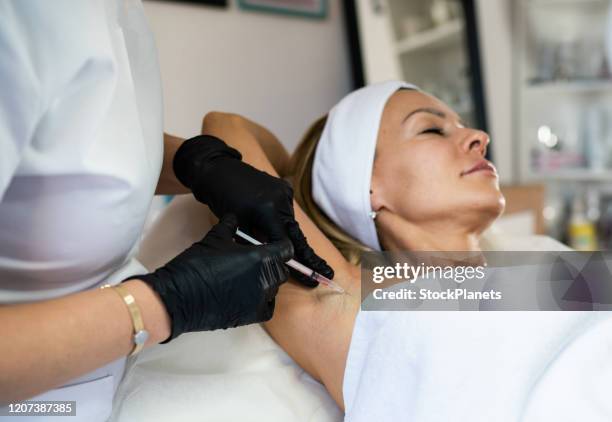 High Re Injection 114 Intramuscular Injections Stock Photos, High-Res Pictures, and ...
