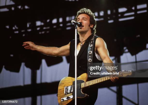 Bruce Springsteen, Radstadion Weissensee, Ostberlin