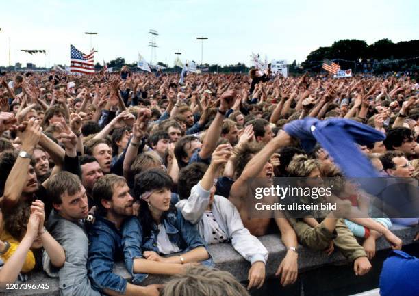 Fans von Bruce Springsteen,Radstadion Weissensee, Ostberlin