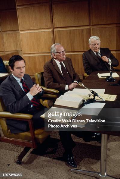 Douglas Pyles Bradford Dillman, Melvyn Douglas, Denver Pyle appearing in the ABC tv ...