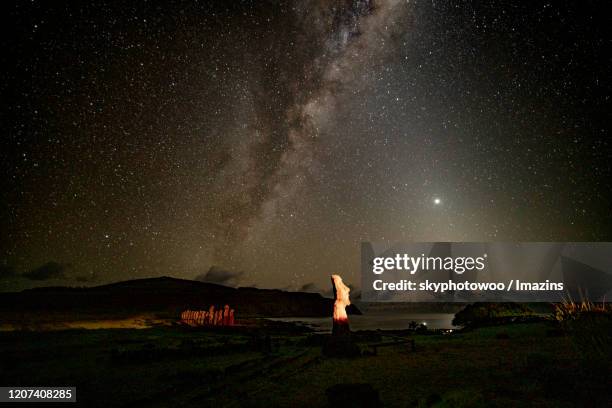 landscape of ahu tongariki, easter island, chile - hanga roa stock pictures, royalty-free photos & images