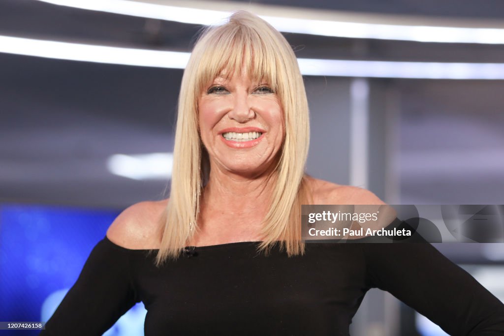 Suzanne Somers Visits “Extra”