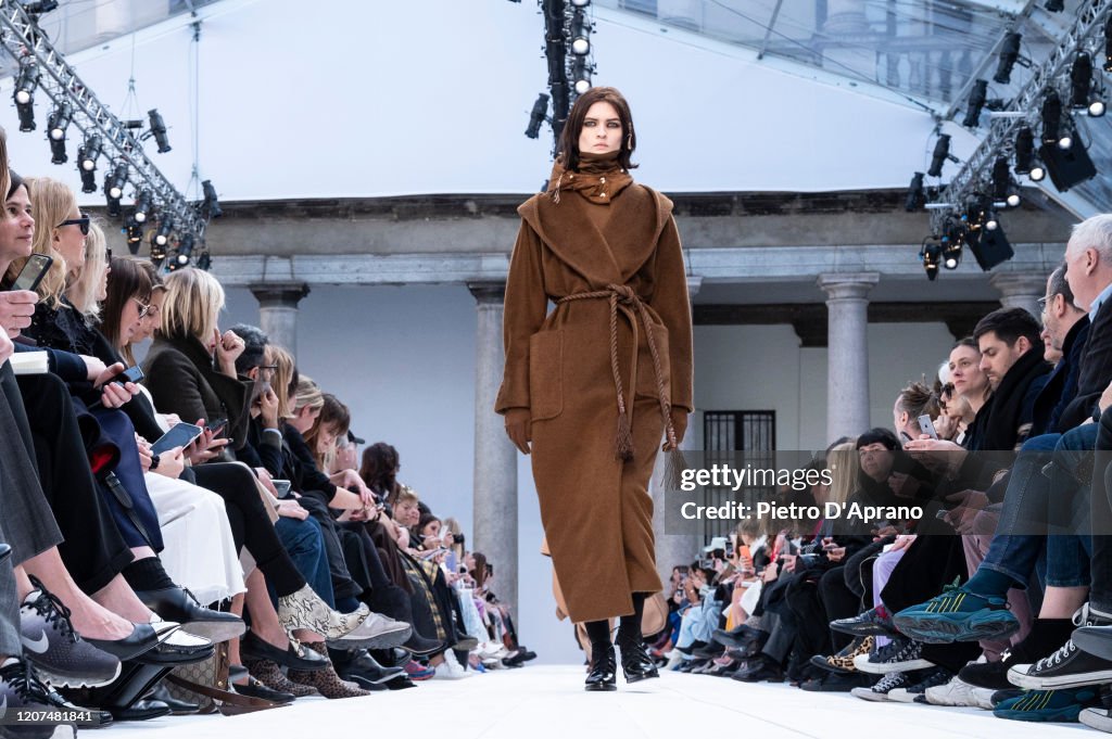 Max Mara - Runway - Milan Fashion Week Fall/Winter 2020-2021