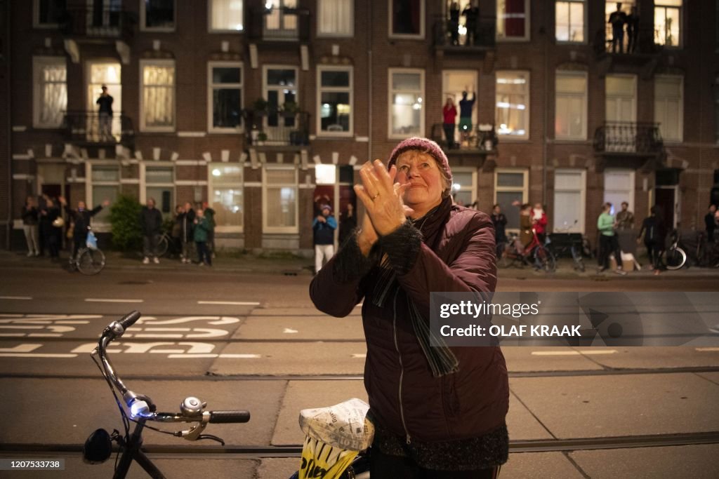 TOPSHOT-NETHERLANDS-VIRUS-HEALTH