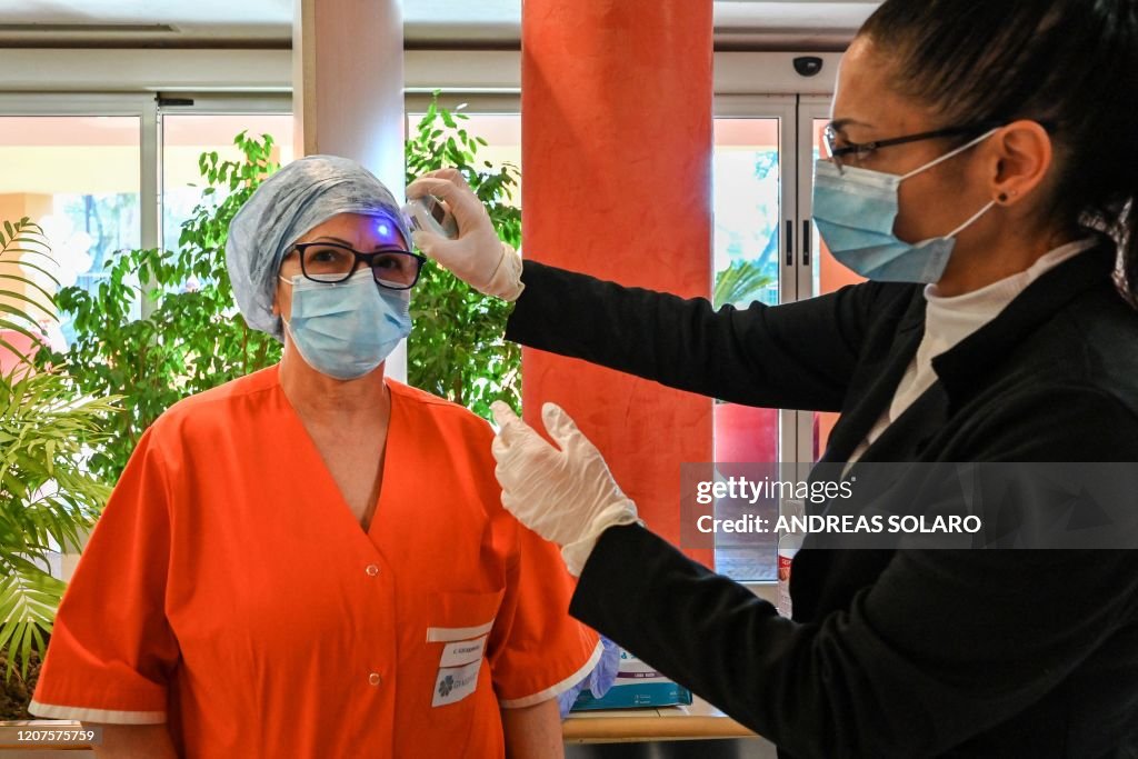 TOPSHOT-ITALY-HEALTH-VIRUS-HOSPITAL