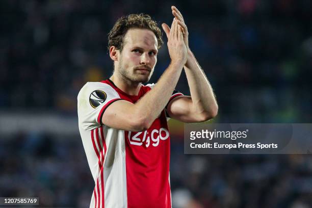 Daley Blind of AFC Ajax clap during the UEFA Europa League football match played between Getafe CF and Ajax at Coliseum Alfonso Perez stadium on...