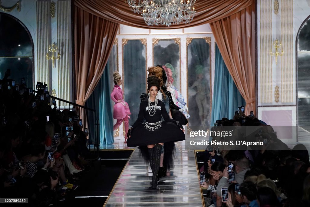 Moschino - Runway - Milan Fashion Week Fall/Winter 2020-2021