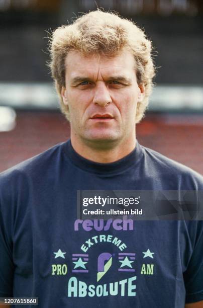 Uwe Kliemann -Co.- Trainer bei Eintracht Braunschweig -hier Serie 1992/93