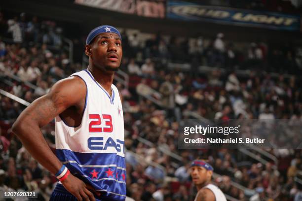 LeBron James of the Eastern Conference looks on against the Western Conference during the 2006 NBA All-Star Game February 19, 2006 at the Toyota...