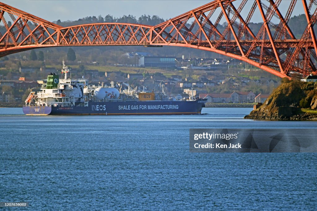 Transatlantic Gas Tanker Sails Under Forth Bridge