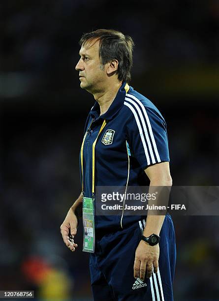 Head coach Walter Perazzo of Argentina follows the game during the FIFA U-20 World Cup Colombia 2011 round of 16 match between Argentina and Egypt at...