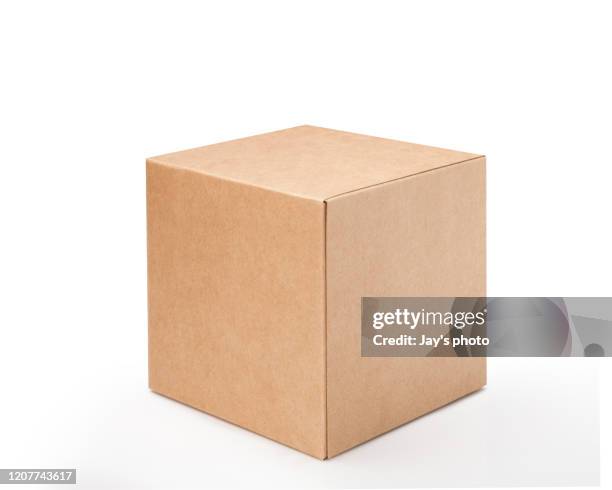 brown box on white background with clipping path - cardboard box isolated stock-fotos und bilder