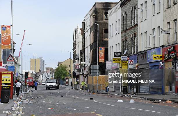 Croydon Riot Fire Croydon London Photos and Premium High Res Pictures - Getty Images