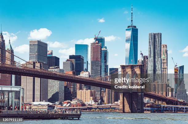 lower manhattan and brooklyn bridge - new york stock pictures, royalty-free photos & images
