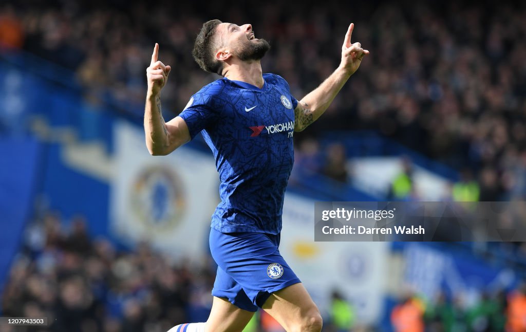 Chelsea FC v Tottenham Hotspur - Premier League