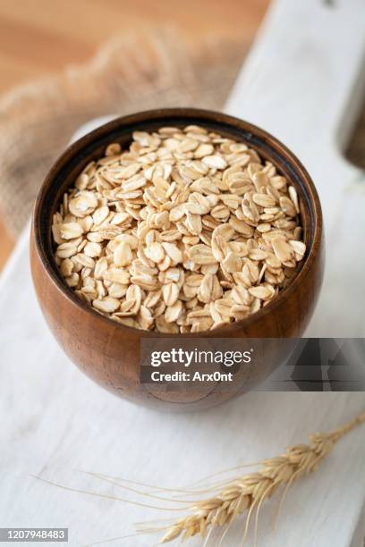 rolled oats, oat flakes - haferflocken stock-fotos und bilder